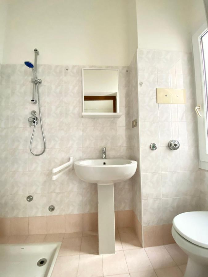 Euroresidence - Piazza Mazzini- 30 Mt Dal Mare - Immobil Relax 리도 디 예솔로 외부 사진