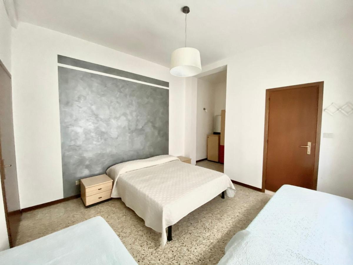 Euroresidence - Piazza Mazzini- 30 Mt Dal Mare - Immobil Relax 리도 디 예솔로 외부 사진